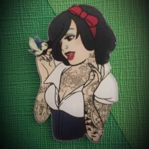 Meet your Posher, Tia